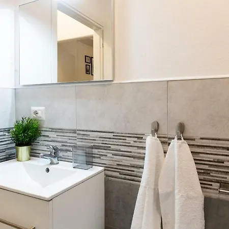 Apartament Paruta 65